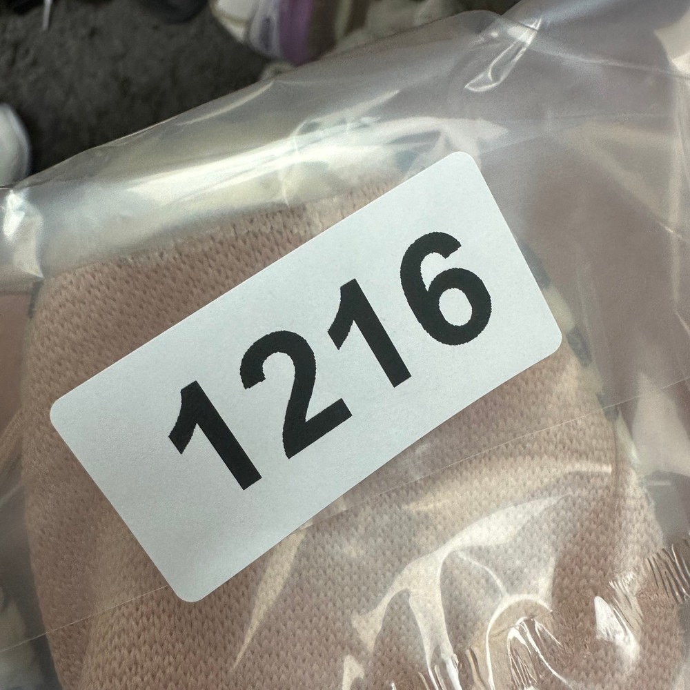 Adidas NMD R1 Halo Blush Spotted Womens 7 Cow Print Pink Beige Sneakers GZ7996 - Picture 12 of 12